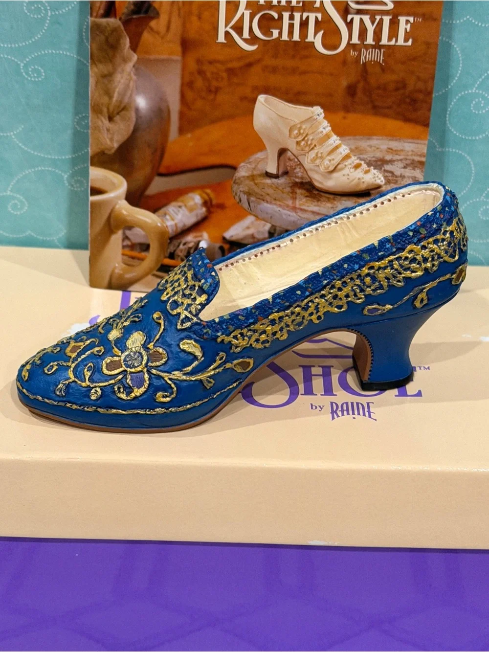 Just the Right Shoe “The Empress” #25012